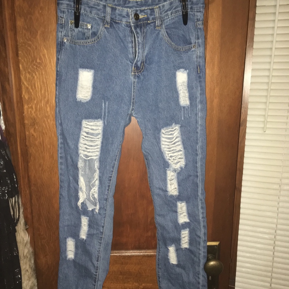 Destroyed boyfriend jeans - Picture 2 of 6